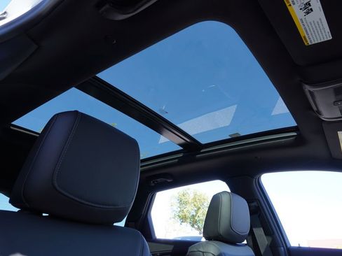 New 2026 Cadillac XT5 Premium Luxury w/ Driver Assist Package image 12