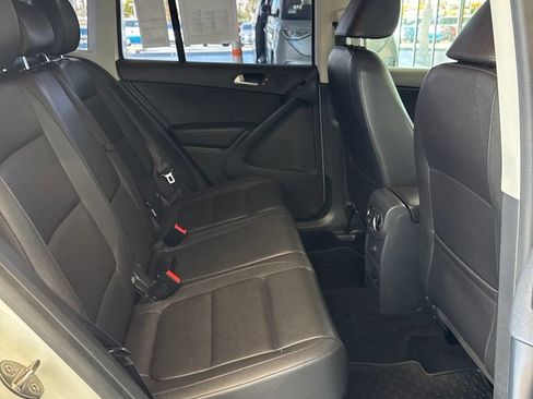 Used 2016 Volkswagen Tiguan S FWD image 7