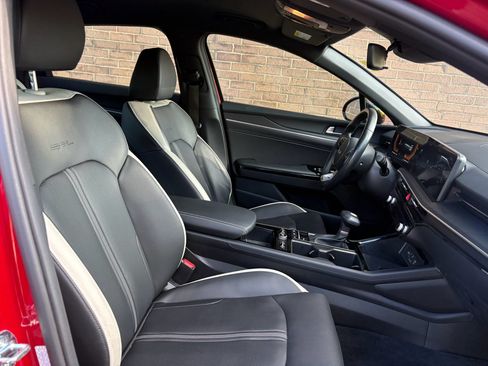 Used 2025 Kia K5 GT-Line AWD/4WD image 19