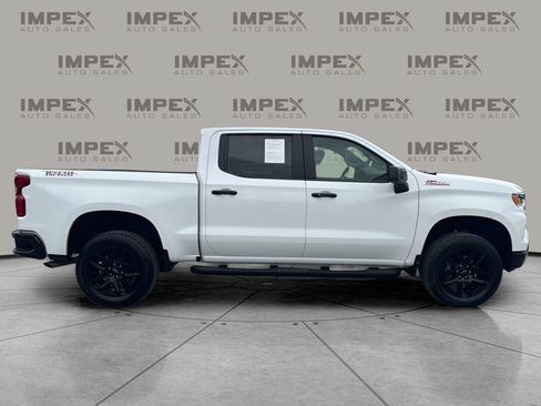 Used 2025 Chevrolet Silverado 1500 LT Trail Boss w/ Protection Package AWD/4WD image 6