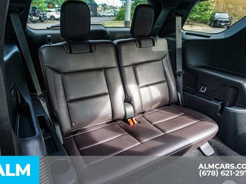 Used 2026 Ford Explorer Platinum w/ LUX Leather Package AWD/4WD image 22