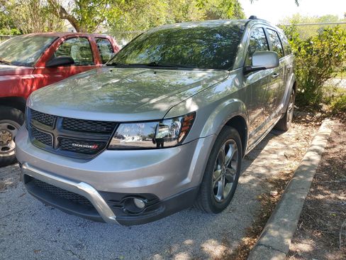 Used 2018 Dodge Journey Crossroad image 3