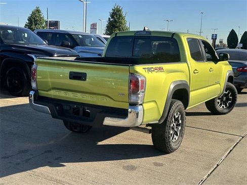 Certified 2023 Toyota Tacoma TRD Off-Road image 5
