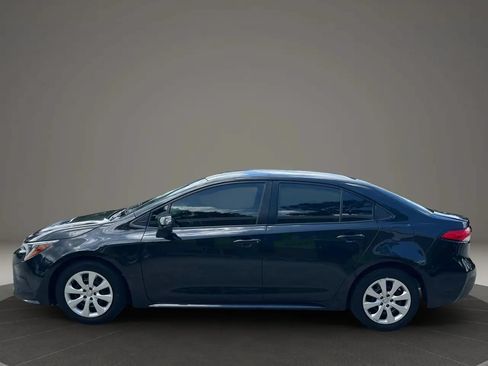 Used 2021 Toyota Corolla LE FWD image 4