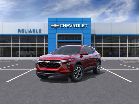New 2026 Chevrolet Trax LT w/ Driver Confidence Package FWD image 8