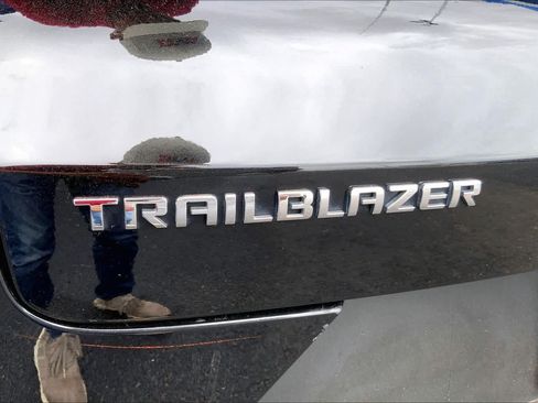 Used 2024 Chevrolet TrailBlazer LS w/ LS Convenience Package FWD image 31