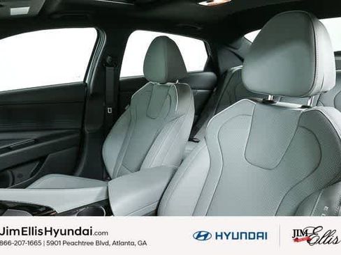New 2025 Hyundai Elantra Limited w/ Cargo Package image 21