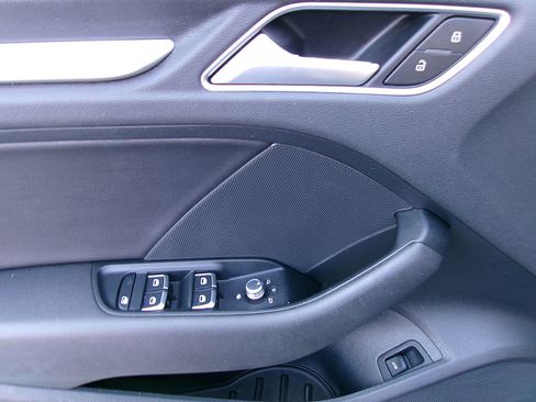 Used 2016 Audi A3 1.8T Premium image 14