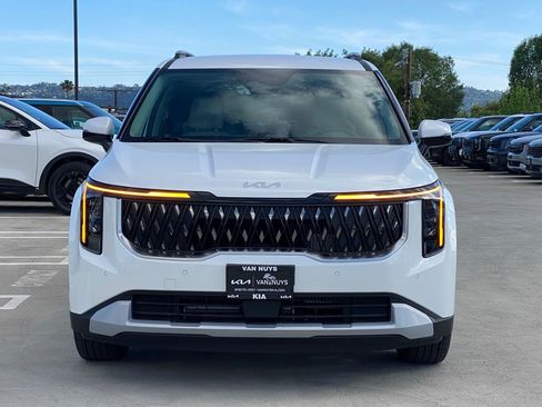 New 2026 Kia Carnival EX image 9