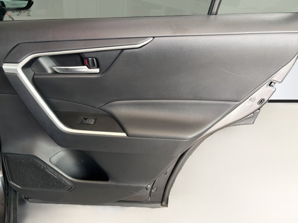 Certified 2025 Toyota RAV4 XLE FWD image 26