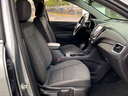 Used 2024 Chevrolet Equinox LT image 9