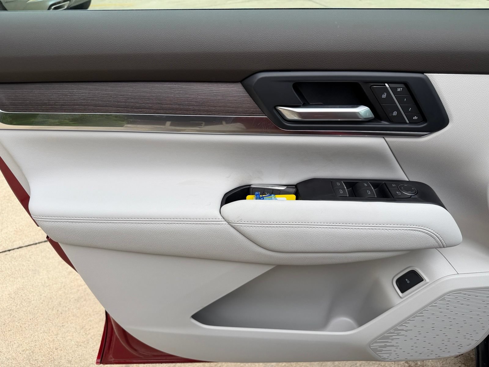 New 2027 GMC Terrain Denali w/ LPO, Floor Liner Package AWD/4WD image 9