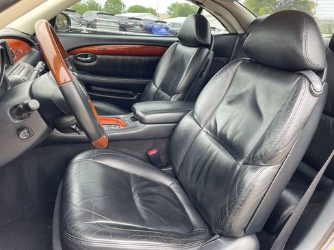 Used 2002 Lexus SC 430 Convertible RWD image 24