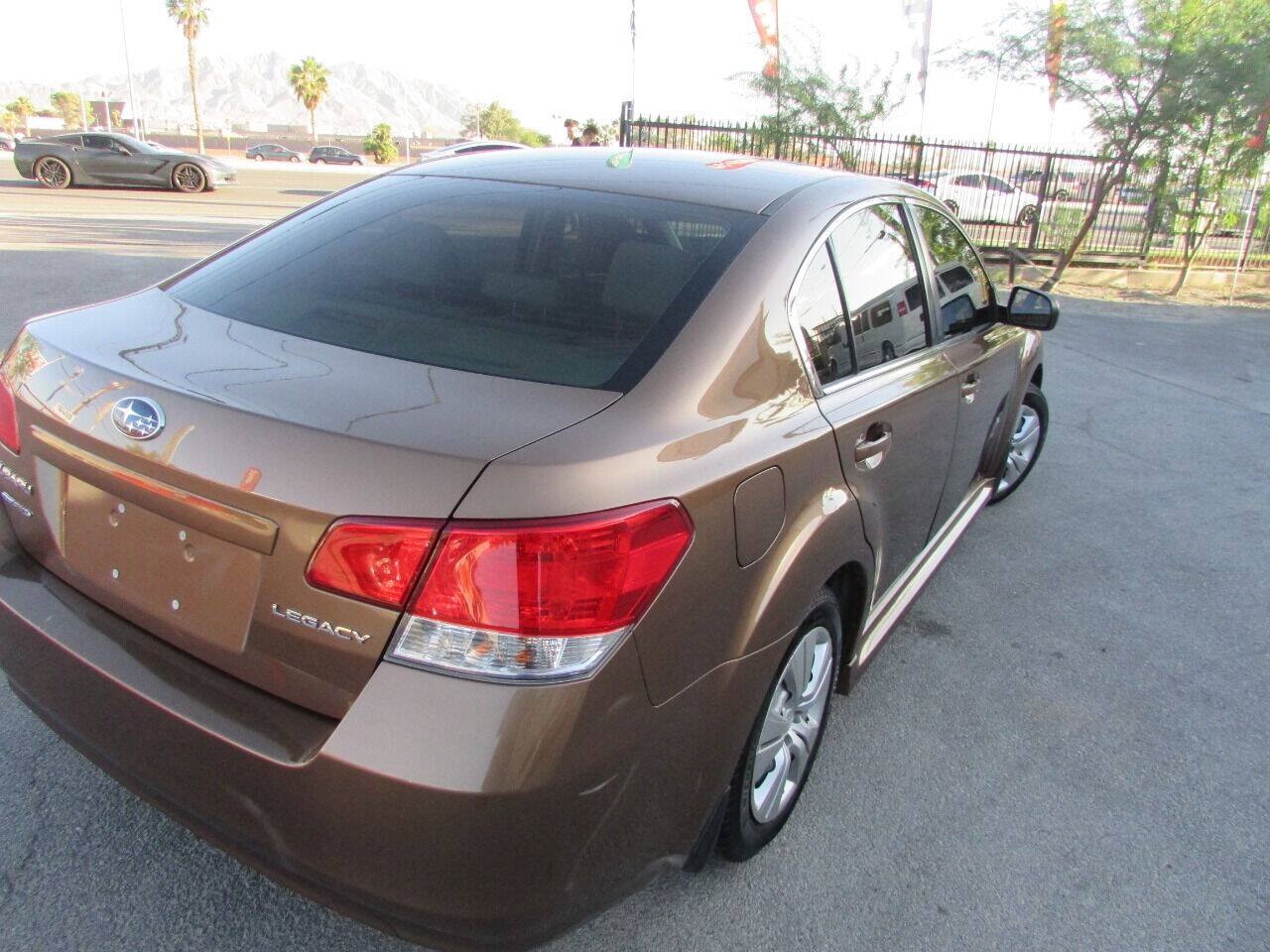 Used 2011 Subaru Legacy 2.5i AWD/4WD image 18
