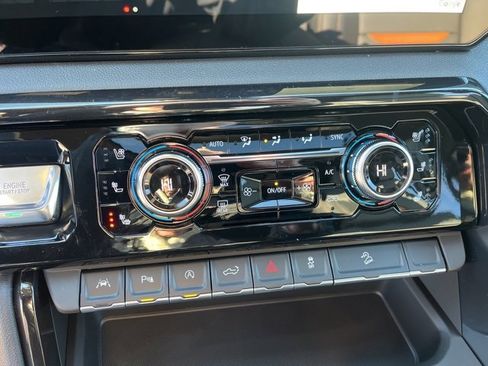 New 2026 GMC Sierra 1500 AT4 w/ AT4 Premium Package image 29