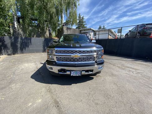 Used 2014 Chevrolet Silverado 1500 LTZ w/ LTZ Plus Package AWD/4WD image 9