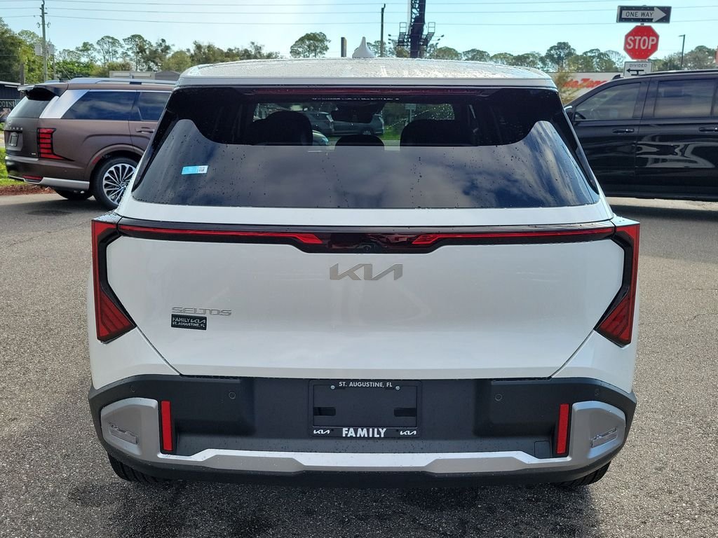 New 2027 Kia Seltos S FWD image 5