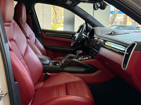 Used 2021 Porsche Cayenne GTS AWD/4WD image 24