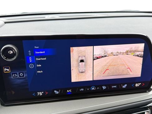 New 2026 Chevrolet Traverse LT w/ Driver Confidence Package image 15