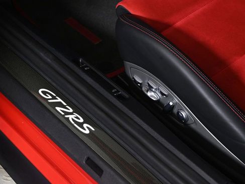 Certified 2018 Porsche 911 GT2 RS image 30