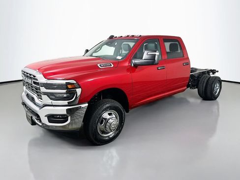 New 2026 RAM 3500 Tradesman w/ Chrome Appearance Group A AWD/4WD image 3