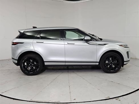 Used 2020 Land Rover Range Rover Evoque SE image 7