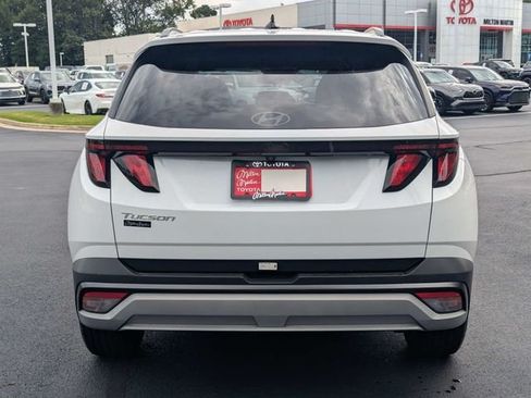 Used 2025 Hyundai Tucson SEL FWD image 5