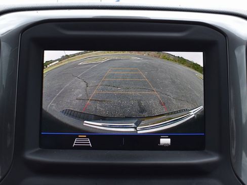 Used 2023 Chevrolet Silverado 2500 Custom w/ Custom Value Package image 21