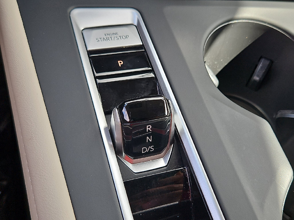 Certified 2025 Volkswagen Atlas SE AWD/4WD image 17