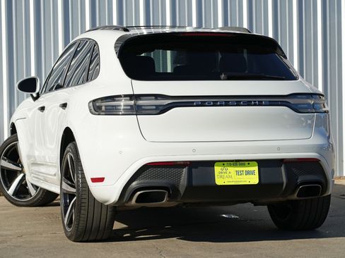 Used 2023 Porsche Macan image 6