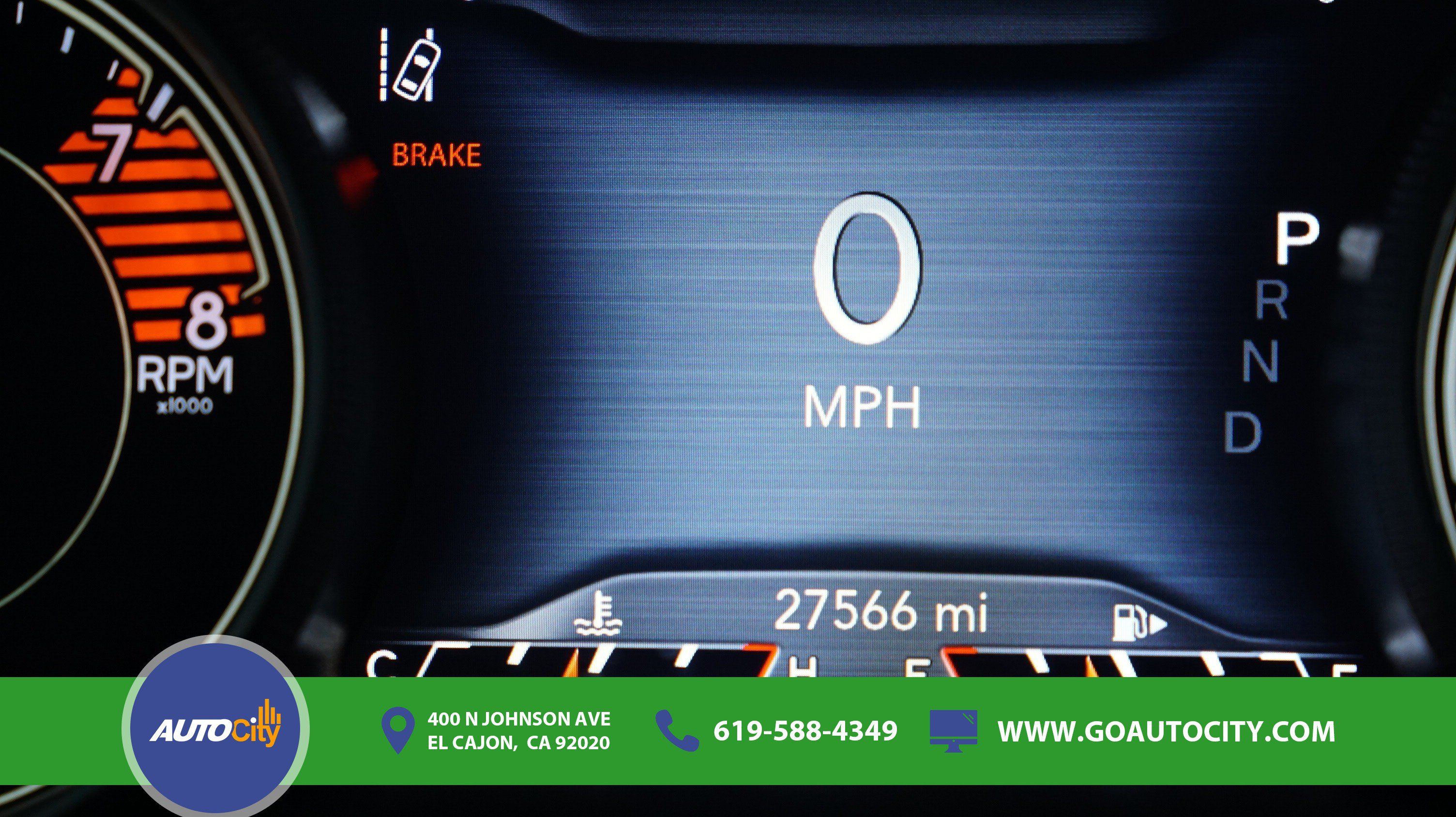 Used 2021 Jeep Cherokee Limited w/ Elite Package FWD image 3