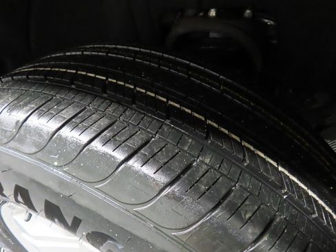 Used 2018 Chevrolet Silverado 1500 LT w/ All Star Edition image 7