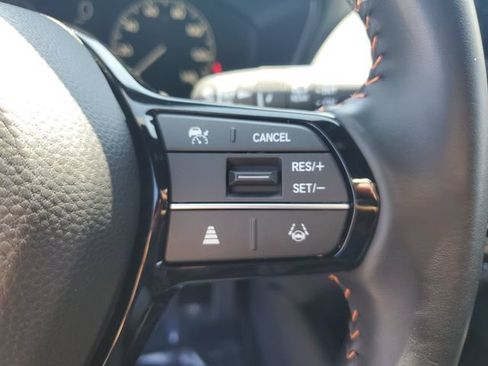 Certified 2025 Honda HR-V Sport image 28