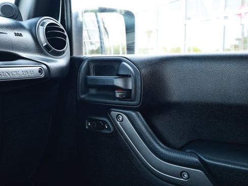 Used 2014 Jeep Wrangler Sport w/ Quick Order Package 24S AWD/4WD image 23