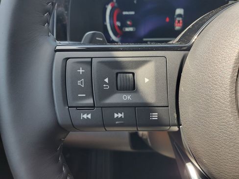 New 2025 Nissan Pathfinder Platinum image 31