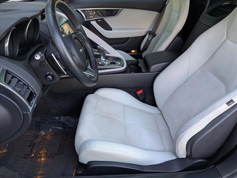 Used 2020 Jaguar F-TYPE P300 image 16