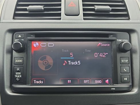 Used 2013 Toyota Corolla S image 20