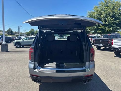 Used 2025 Chevrolet Tahoe Z71 AWD/4WD image 38