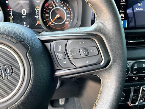 Used 2024 Jeep Gladiator Sport AWD/4WD image 24