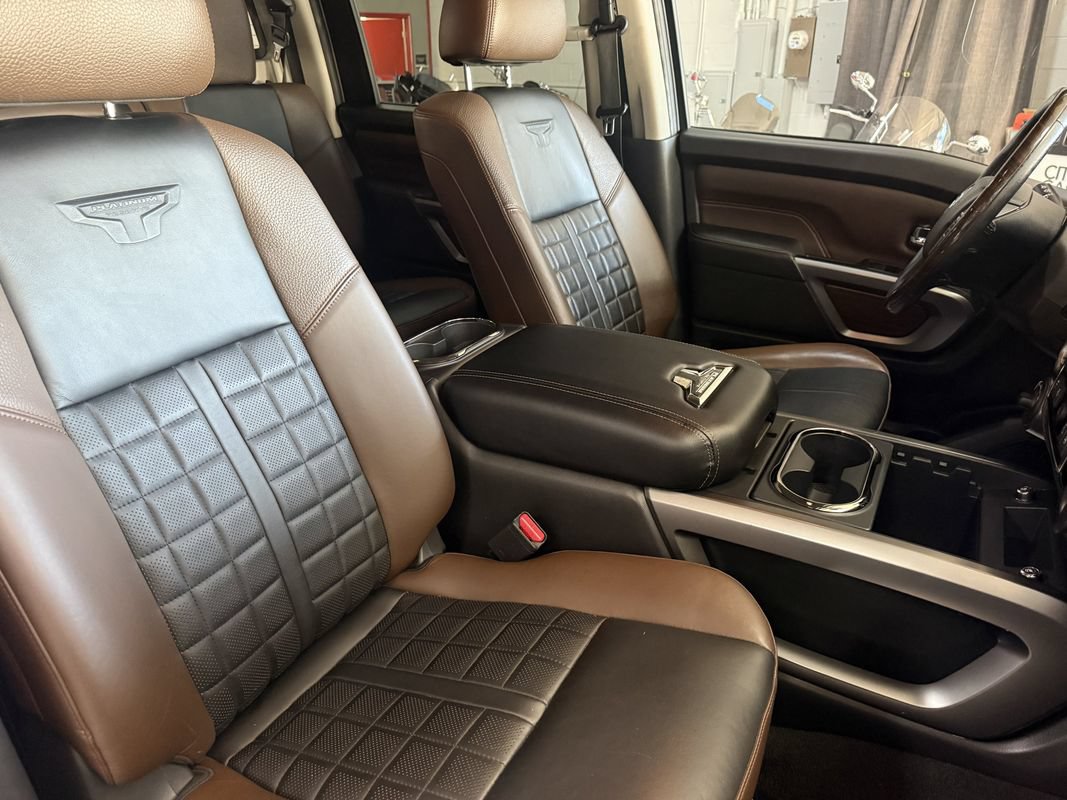 Used 2018 Nissan Titan Platinum Reserve AWD/4WD image 21