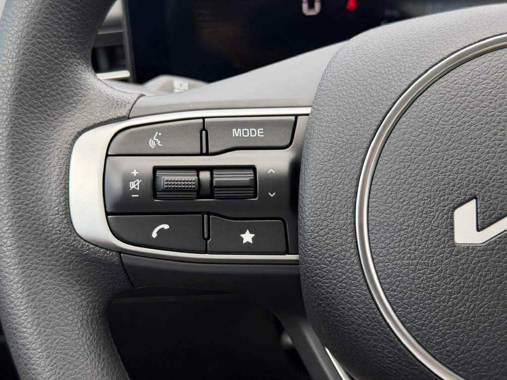 New 2026 Kia K5 LXS FWD image 31