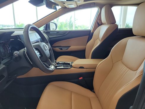 Used 2024 Lexus NX 250 FWD w/ Cold Area Package image 24