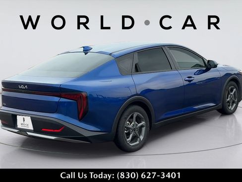 Used 2025 Kia K4 FWD image 5