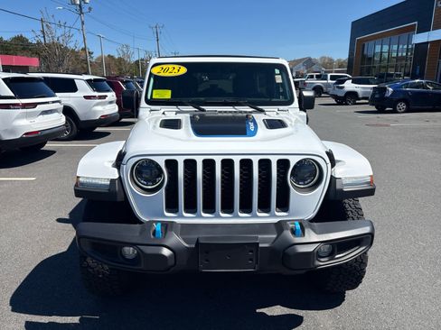 Used 2023 Jeep Wrangler Unlimited Rubicon 4xe w/ Cold Weather Group AWD/4WD image 3