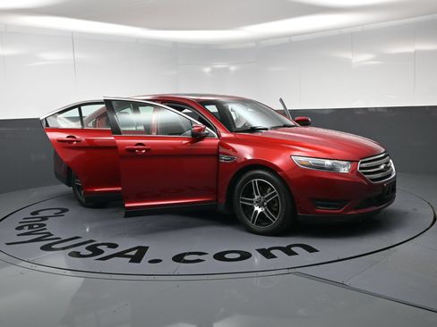 Used 2015 Ford Taurus SEL w/ Equipment Group 201A FWD image 24