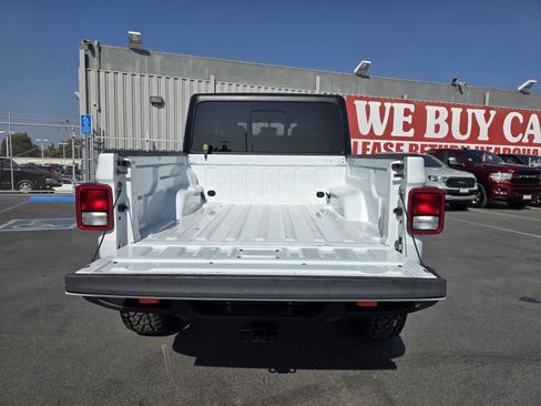 Used 2021 Jeep Gladiator Mojave w/ Trailer Tow Package image 29