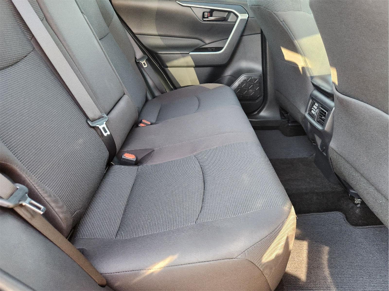 Used 2024 Toyota RAV4 LE FWD image 30