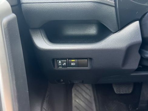 Certified 2025 Toyota RAV4 XLE image 31