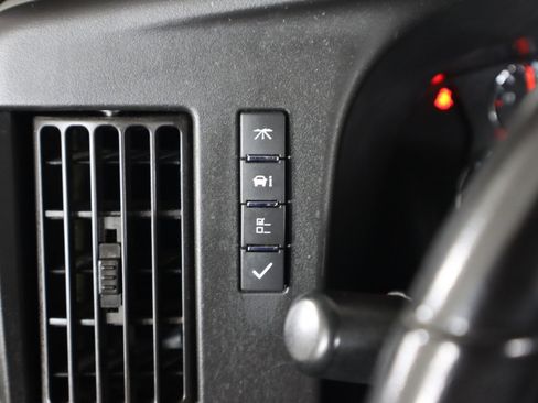 Used 2020 Chevrolet Express 2500 w/ Communications Package image 18