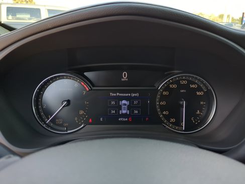 Used 2019 Cadillac XT4 Premium Luxury image 32